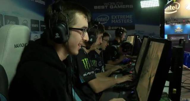 再夺世界冠 再夺世界冠